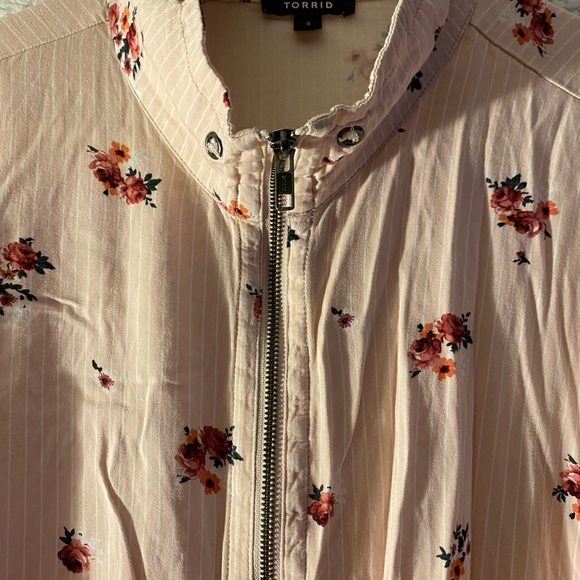 Torrid light jacket women size 3 - Picture 5 of 6